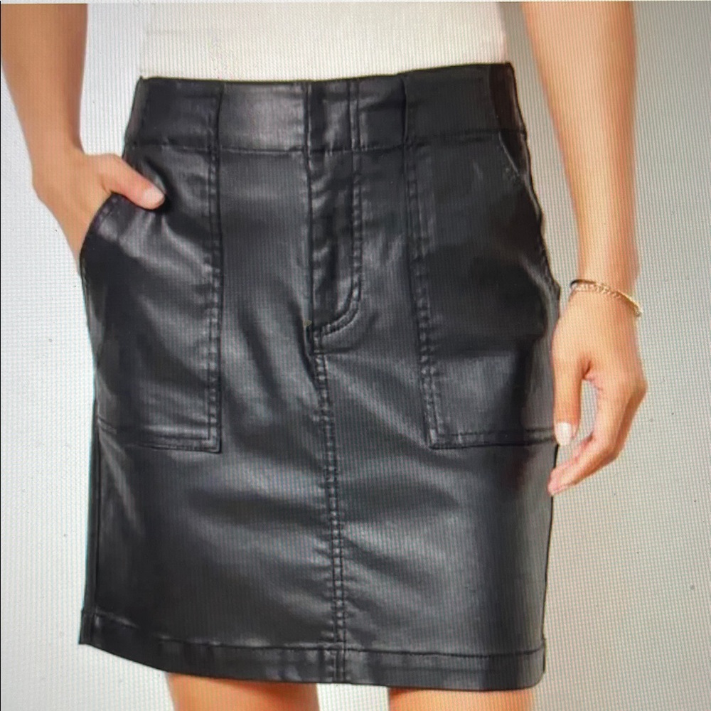 Kut from the Kloth Reese Black Mini Skirt with Pockets Size 4
